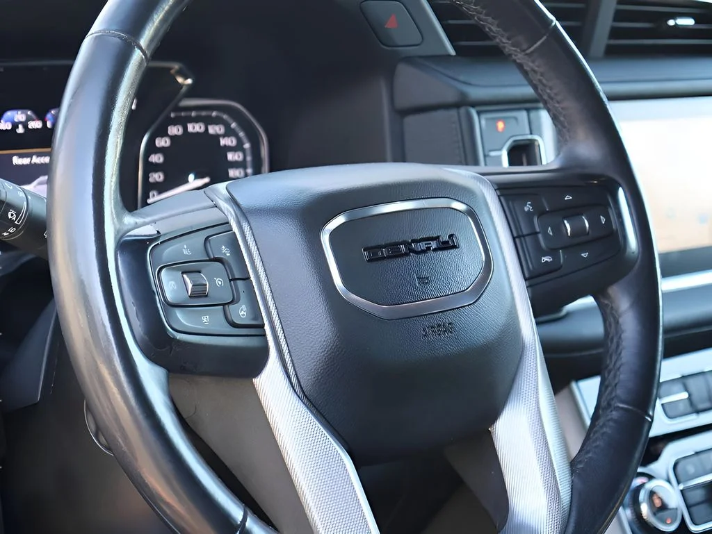 2021 GMC Yukon Denali - Photo 20