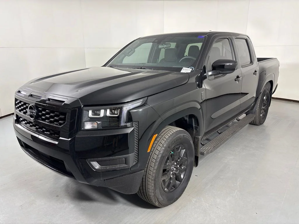 New 2026 Super Black Nissan Crew Cab SV image 4