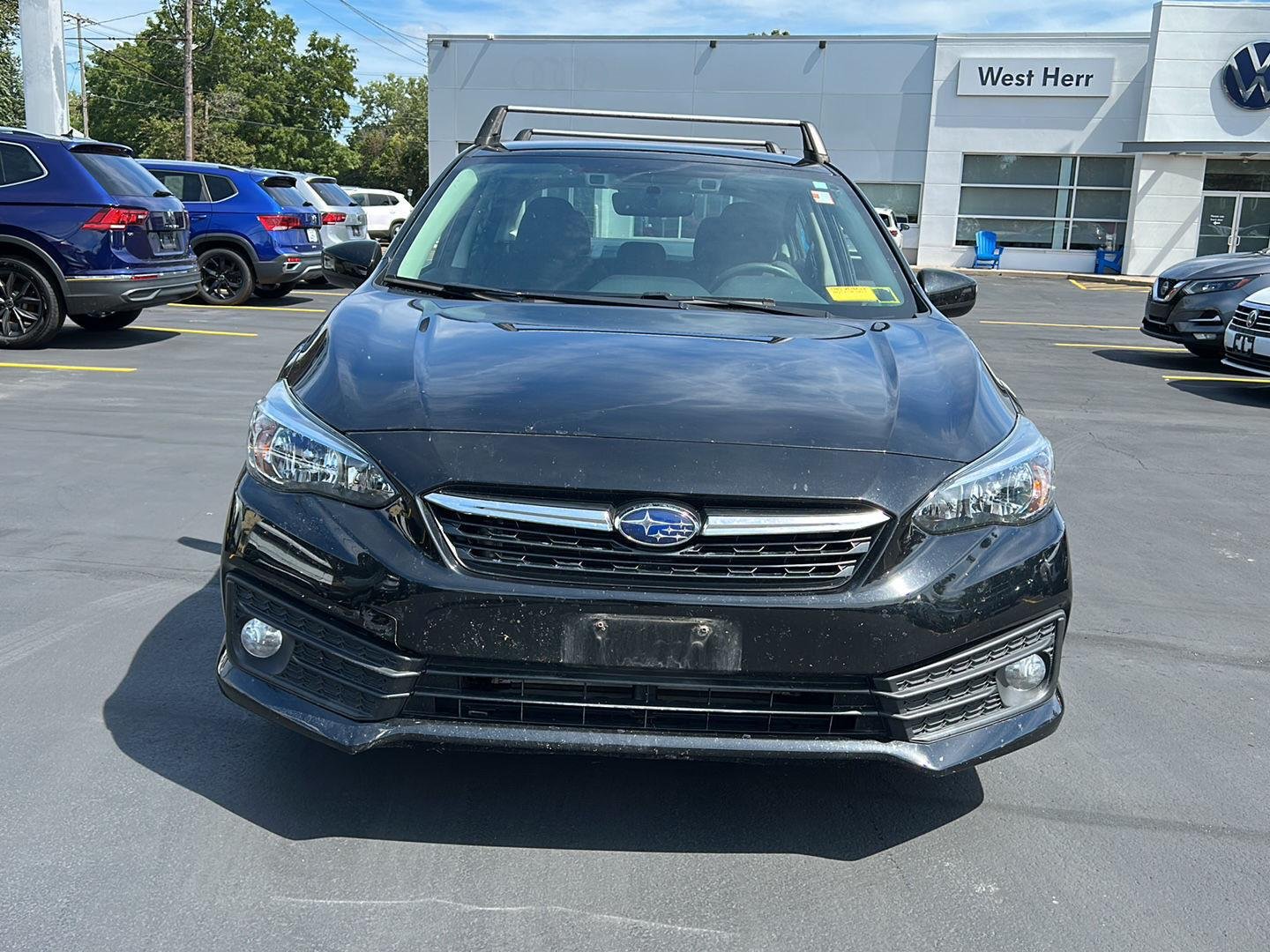 Used 2021 Crystal Black Silica Subaru Premium image 2