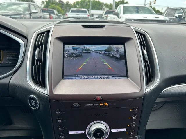 Used 2020  Ford Titanium image 48