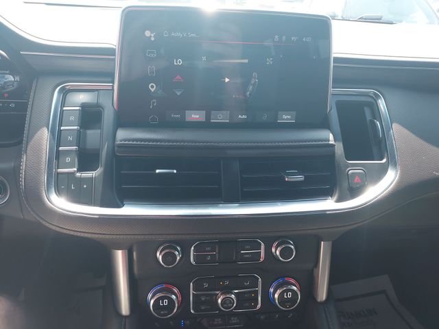 Used 2023 White GMC SLT image 25