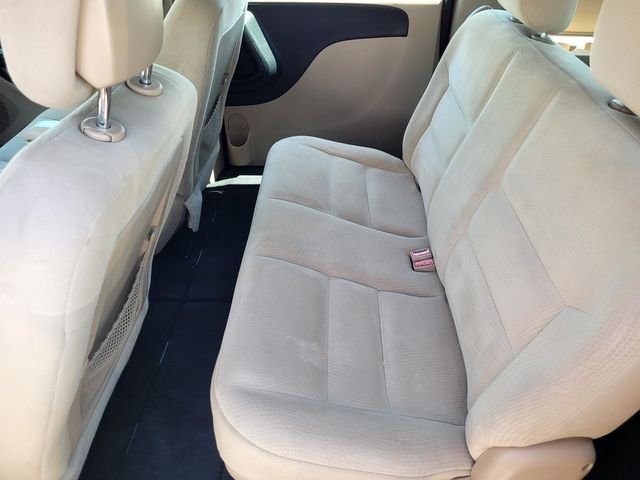 Used 2015 Red Dodge AVP image 12