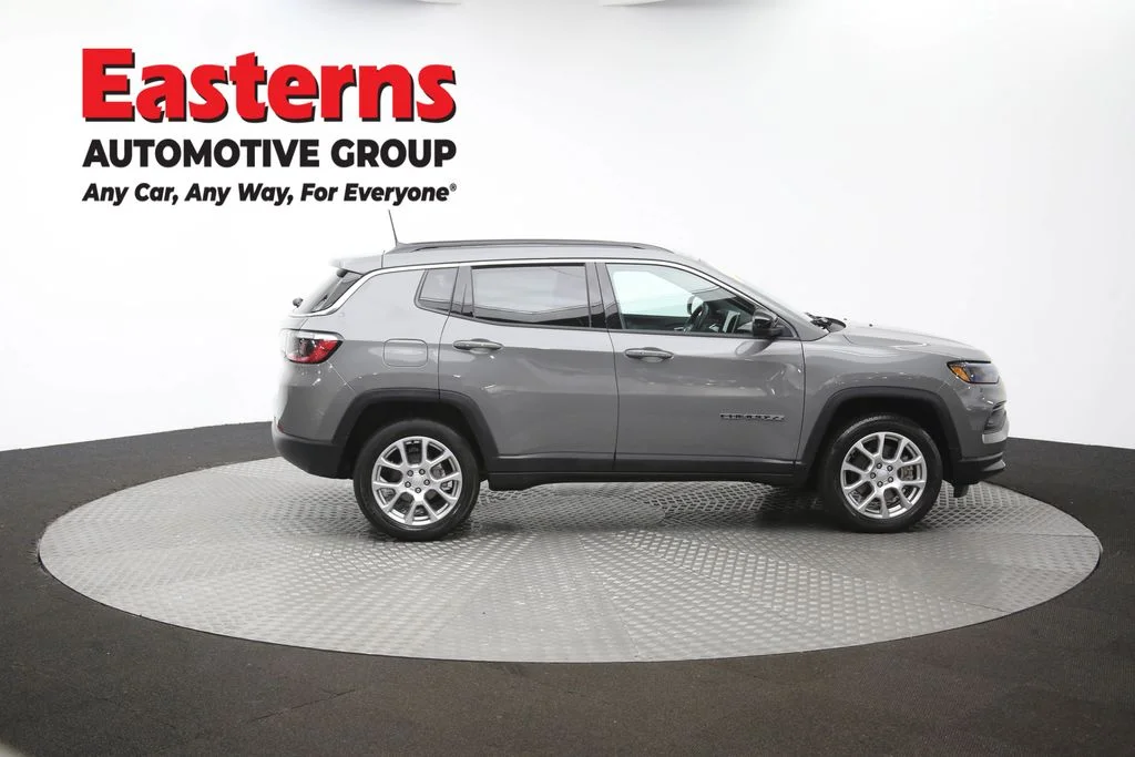 Used 2023 Gray Jeep Latitude Lux image 43