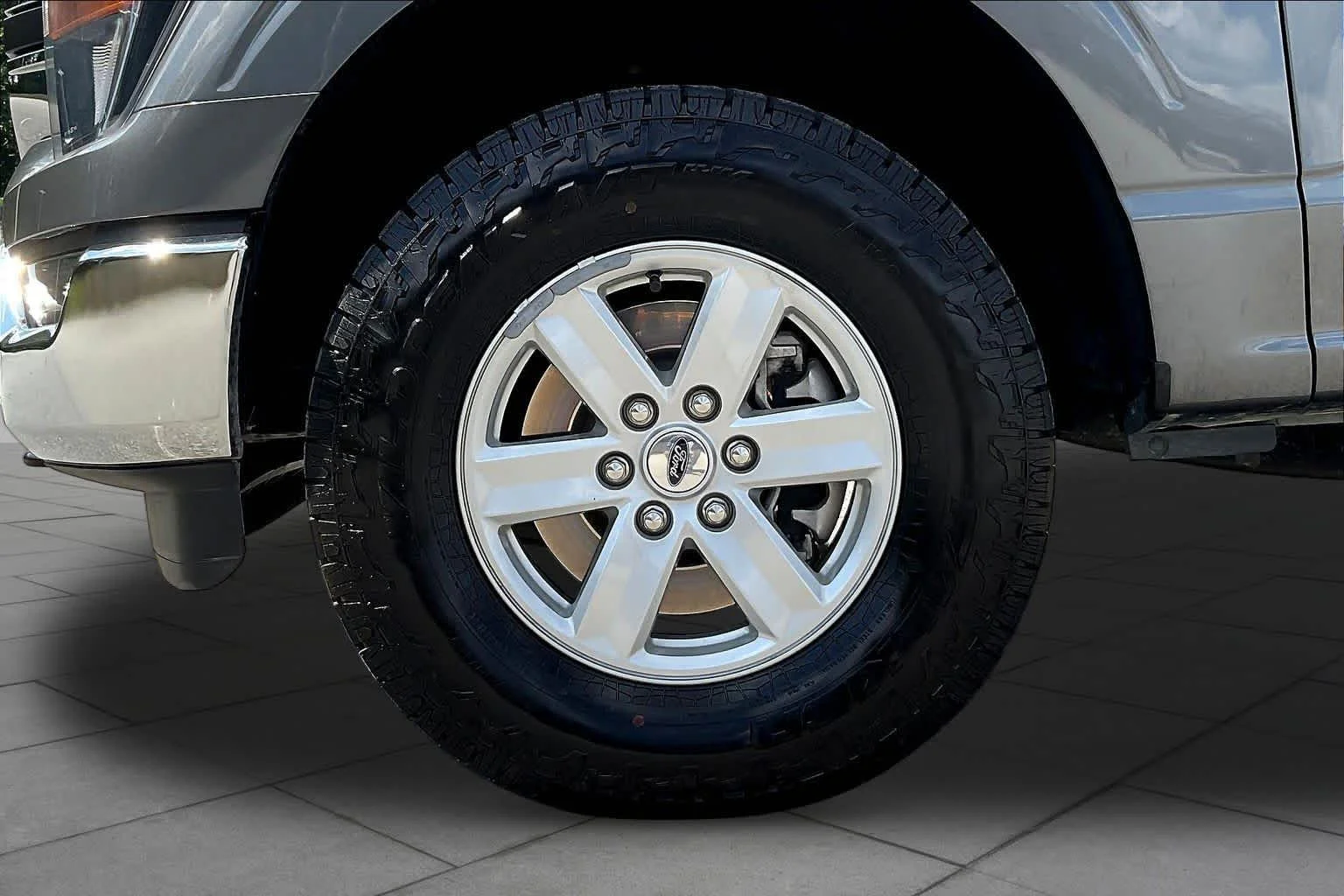 Used 2023 Carbonized Gray Metallic Ford XLT image 11