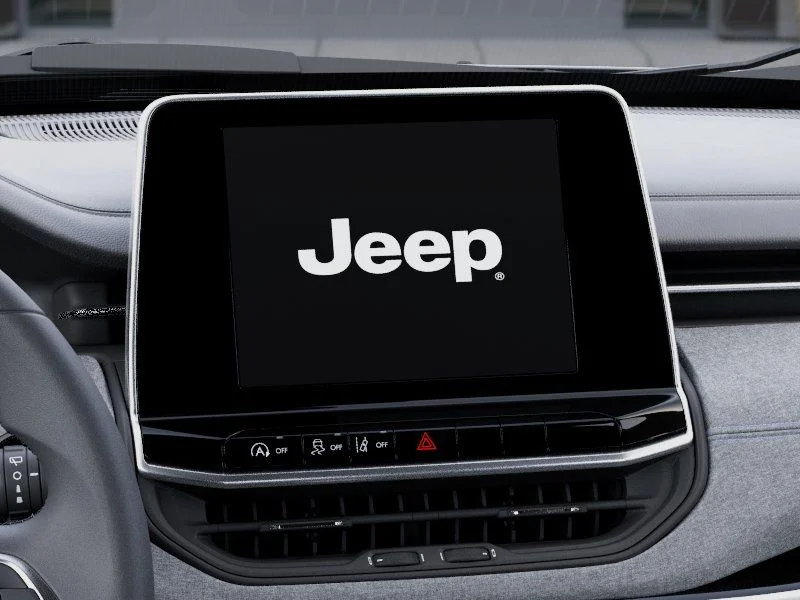 New 2026 Bright White Clear-Coat Exterior Paint Jeep Latitude image 19