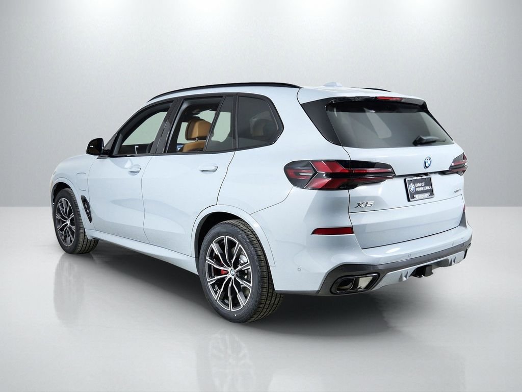 Used 2026 Brooklyn Grey Metallic BMW xDrive50e image 15