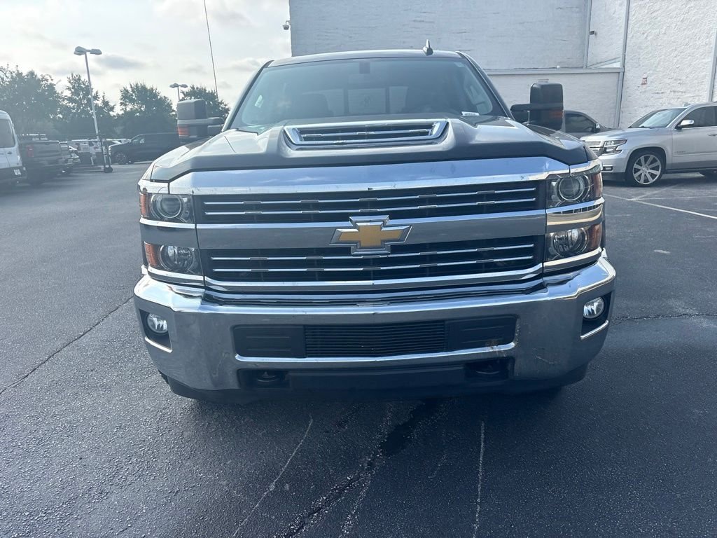 Used 2018 Gray Chevrolet LT image 9
