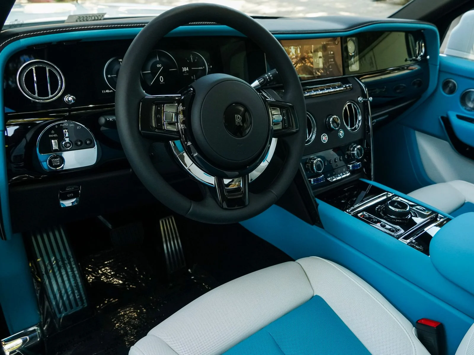New 2027 Arctic White Rolls-Royce Black Badge image 16