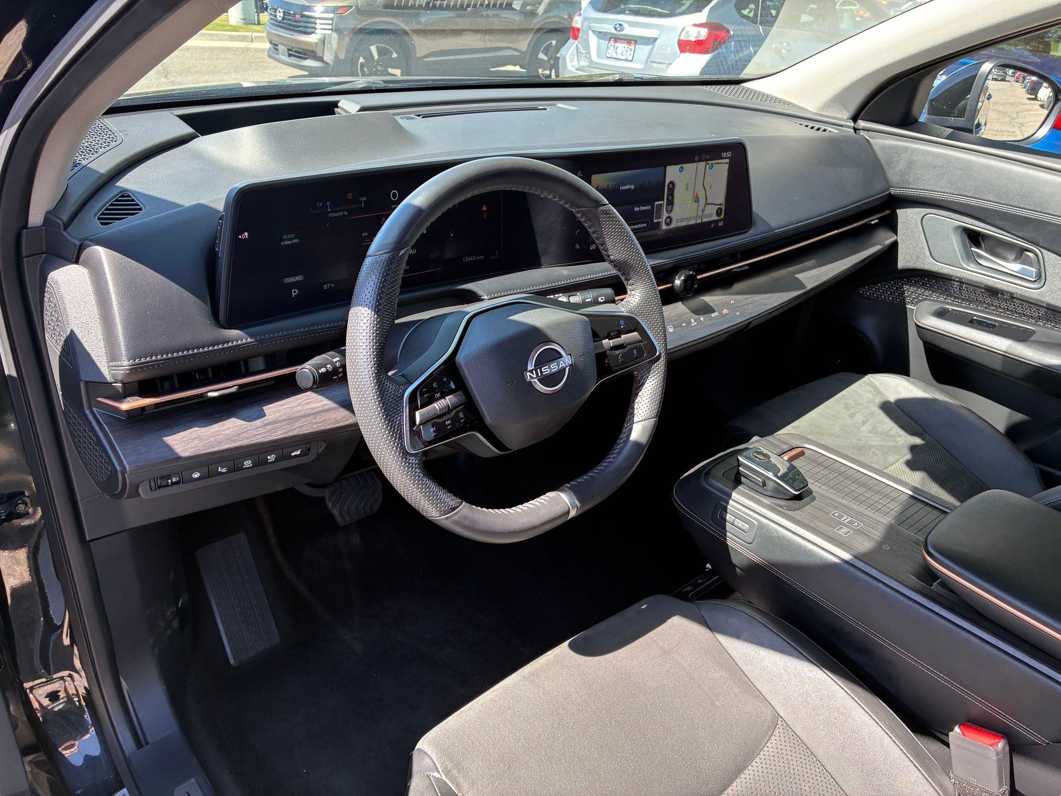 Used 2025 Black Diamond Pearl Nissan EVOLVE+ image 15