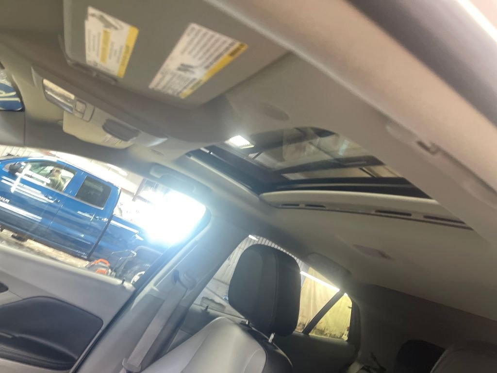 Used 2016 White Buick Premium image 13