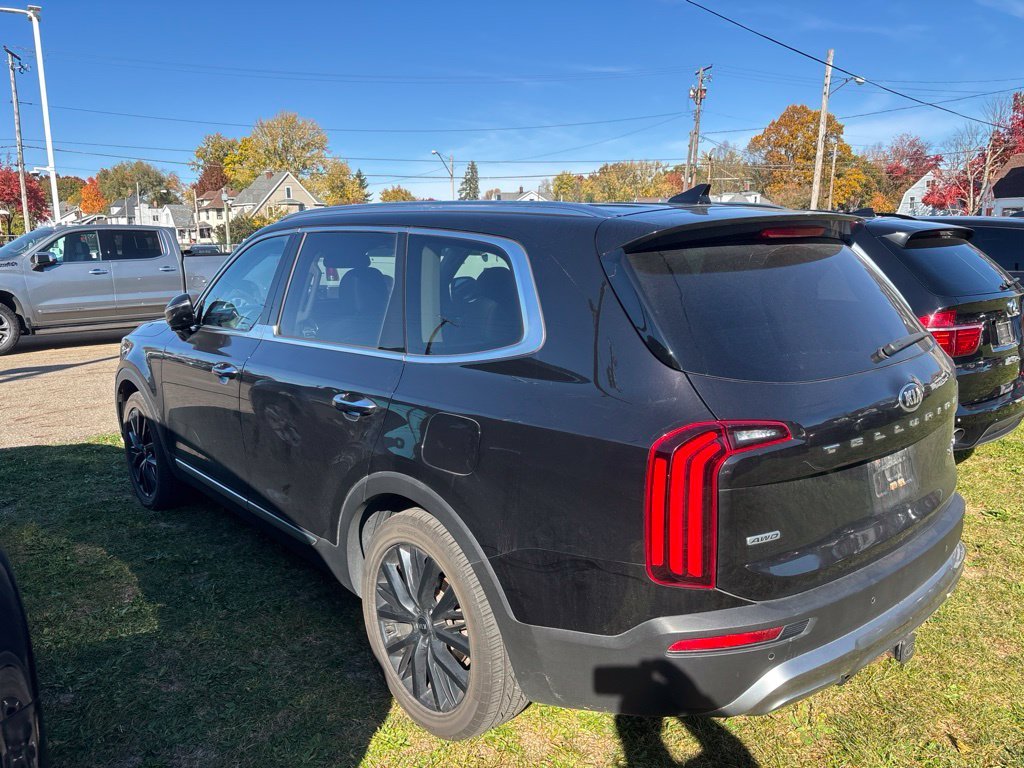 Used 2020 Black Kia SX image 4