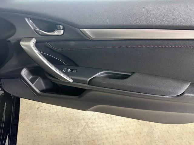 Used 2020 Black Honda Si image 9