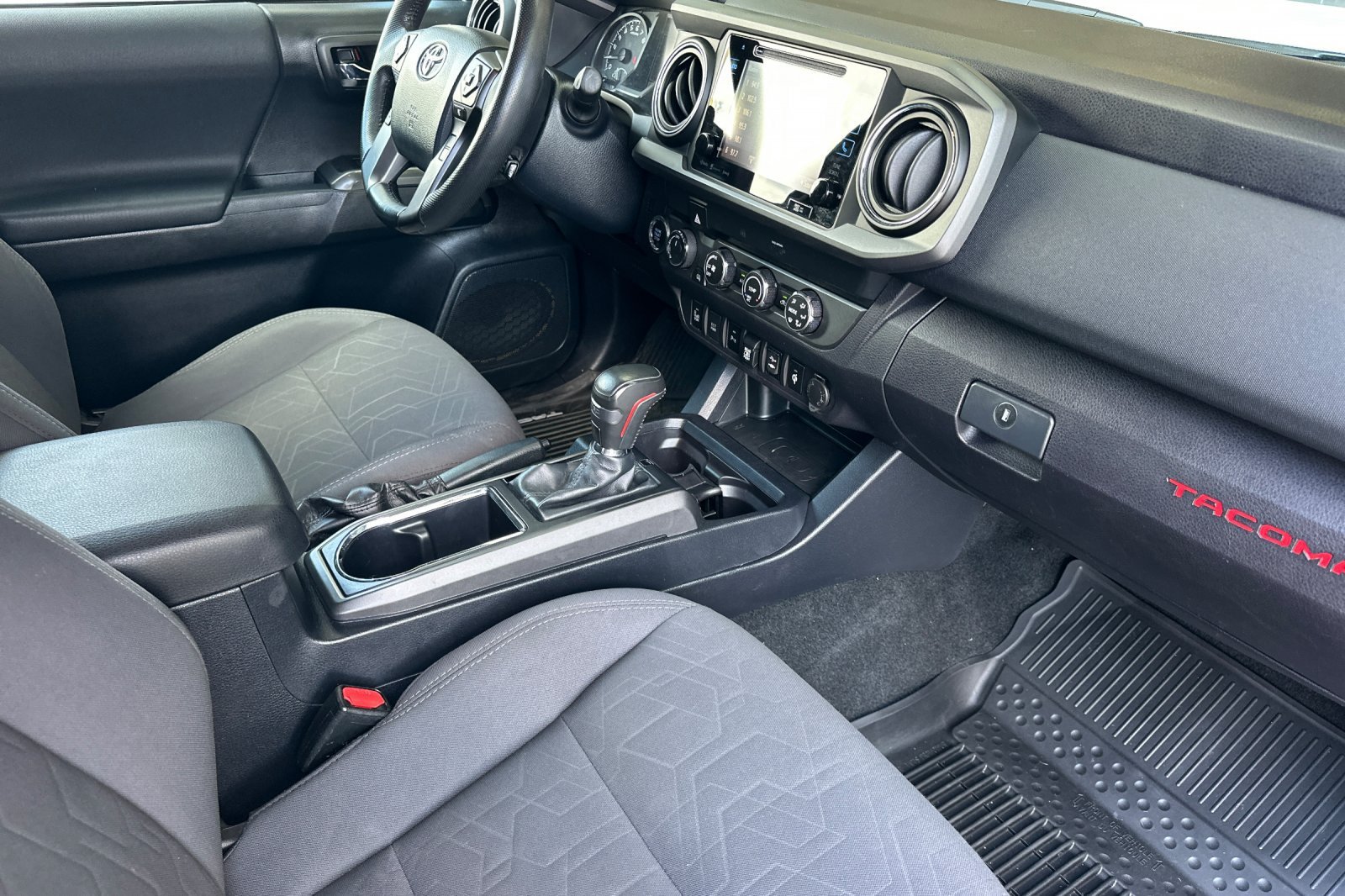 Certified Used 2019 Super White Toyota SR5 image 15