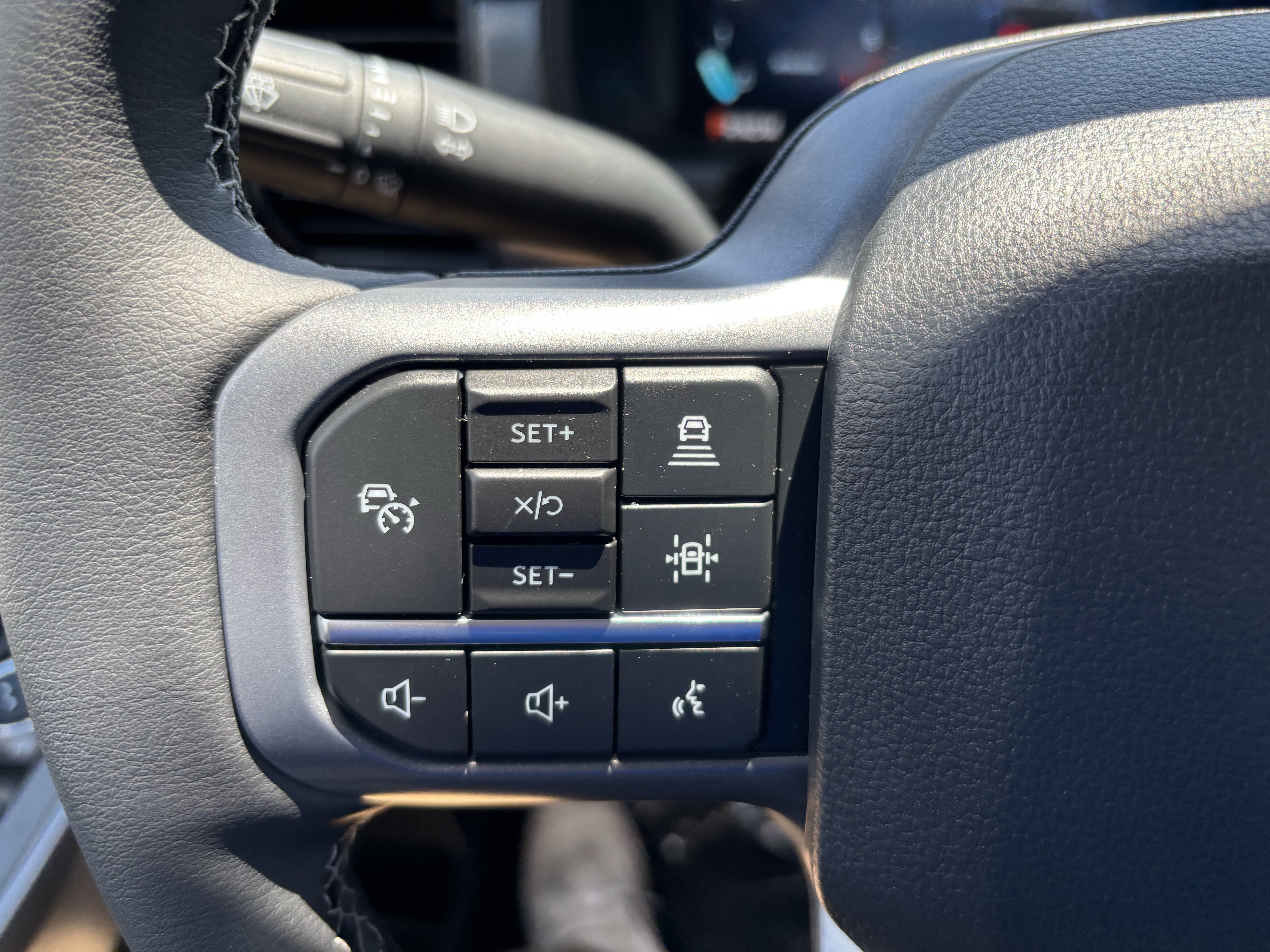 New 2026 Agate Black Metallic Ford Lariat® image 20