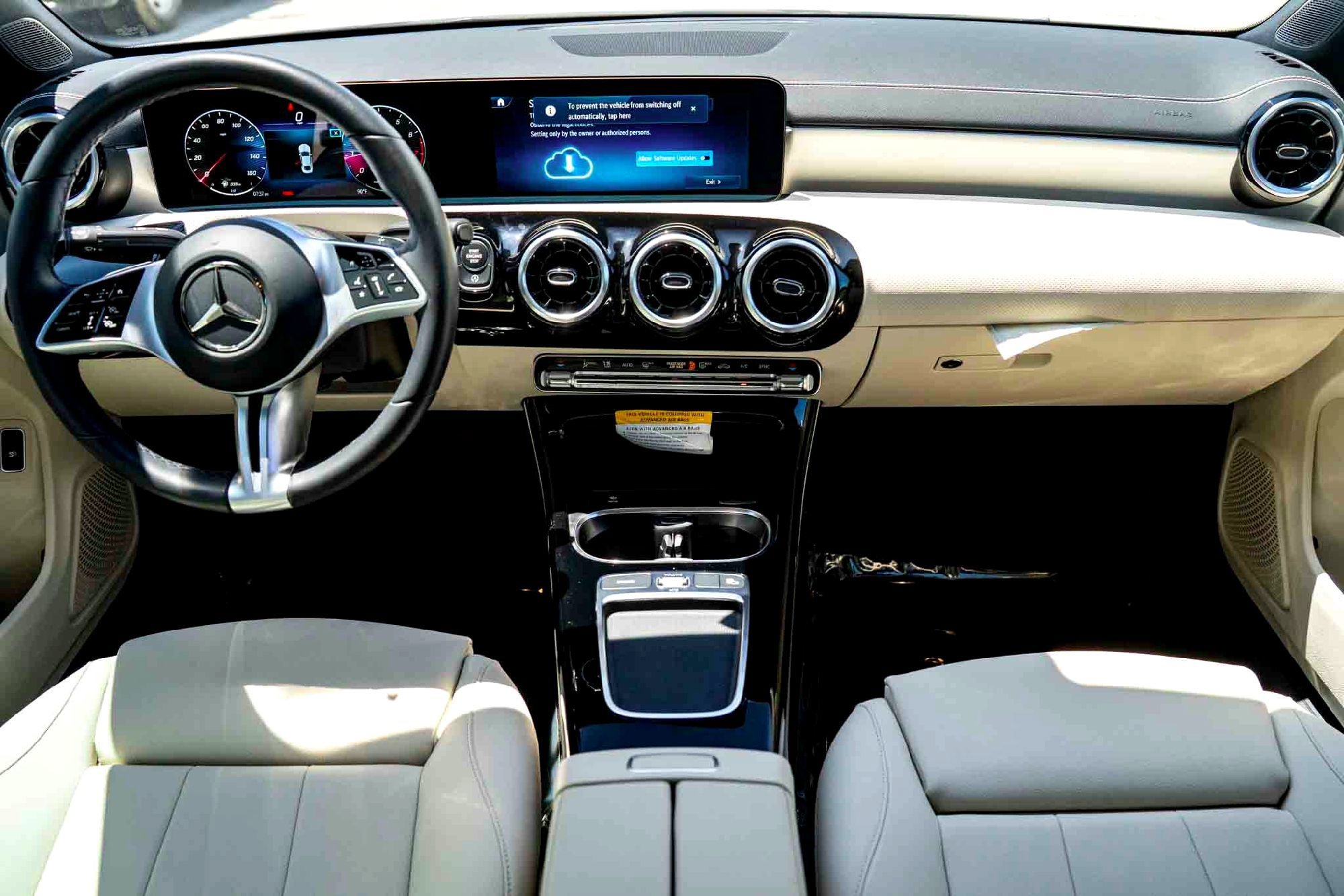 Used 2025 Polar White Mercedes-Benz CLA 250 image 27