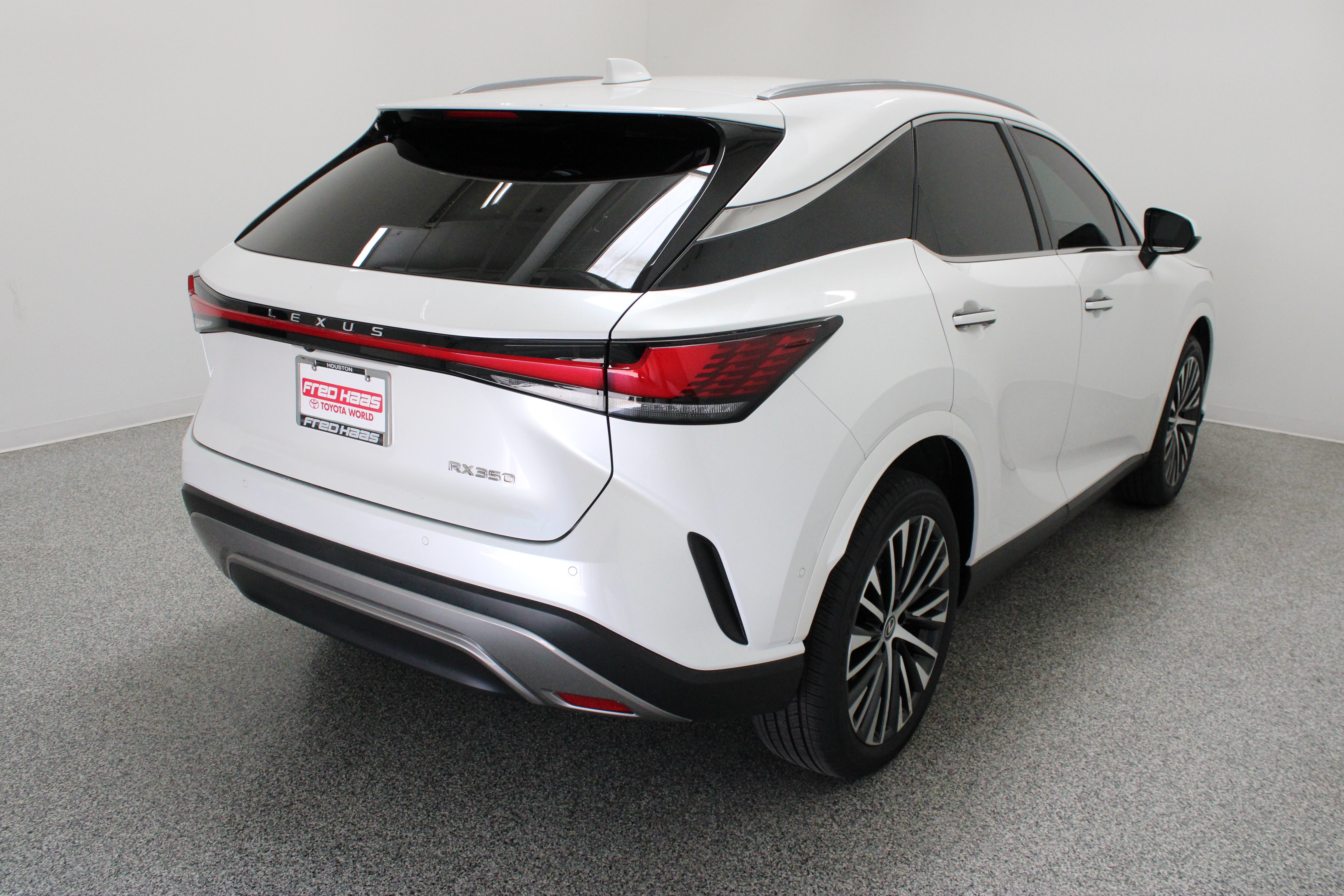 Used 2024 White Lexus RX 350 Premium Plus image 7