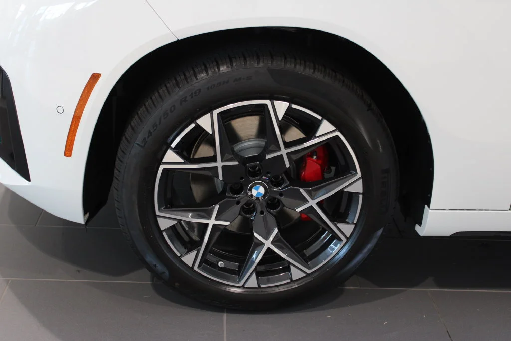 New 2026 Alpine White BMW 30 xDrive image 26