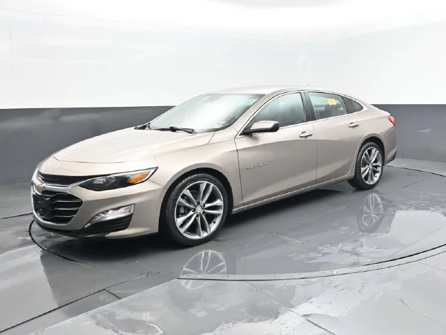 Used 2025 Mineral Gray Metallic Chevrolet LT image 2
