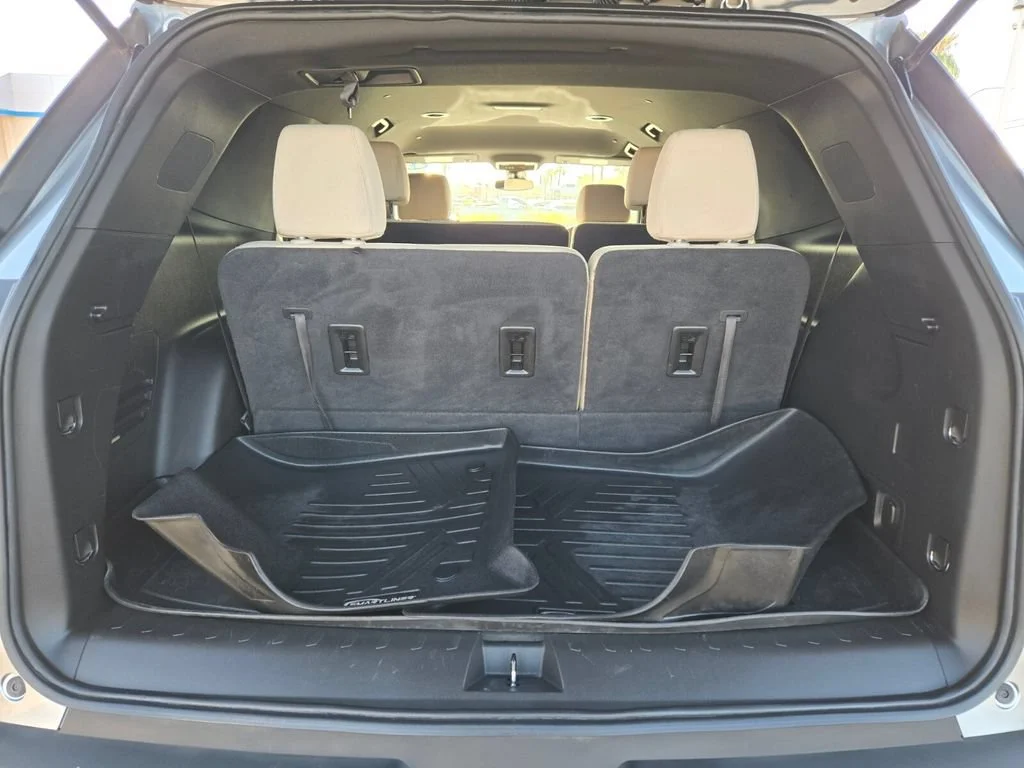 Used 2023 STERLING GRAY METALLIC Chevrolet LS image 15