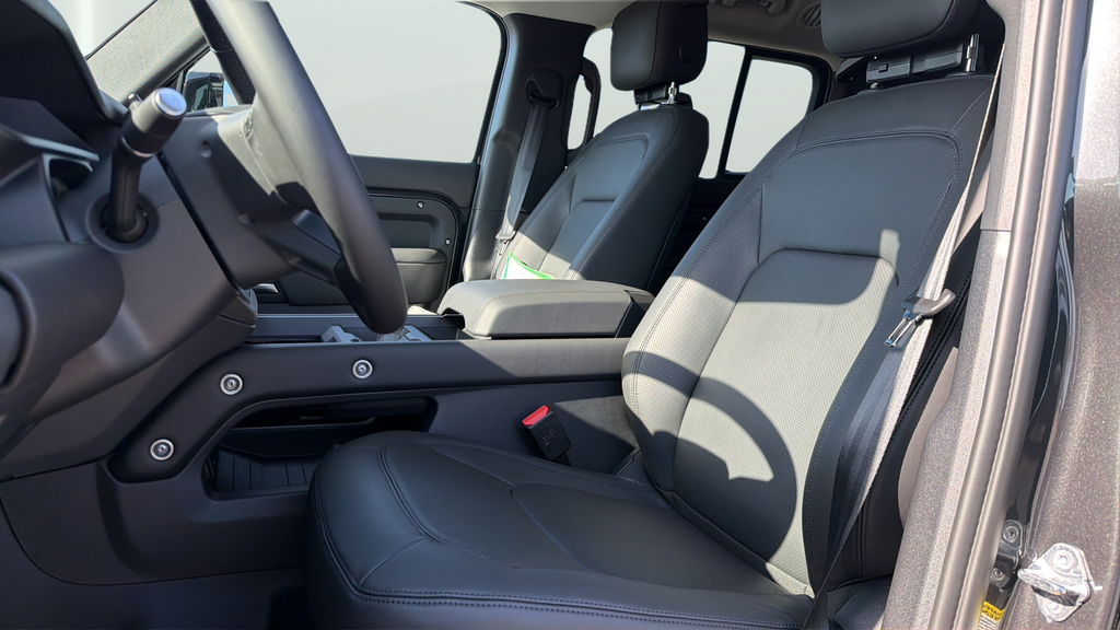 New 2026 Carpathian Grey Land Rover S image 19