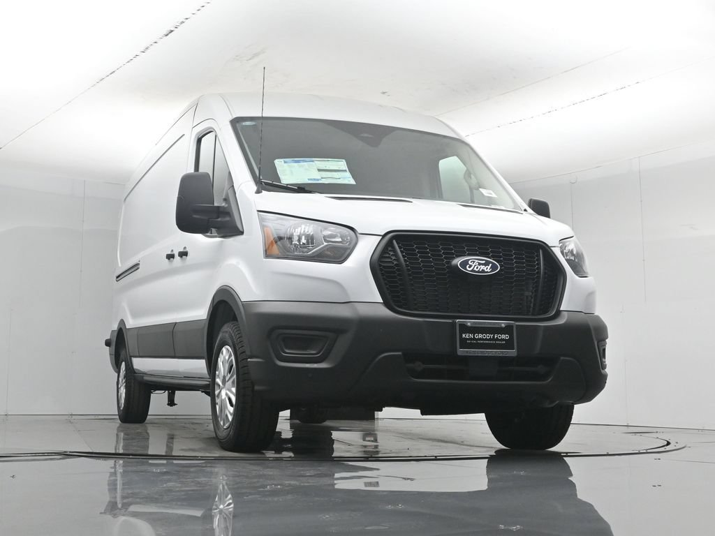 New 2026 White Ford Base image 42
