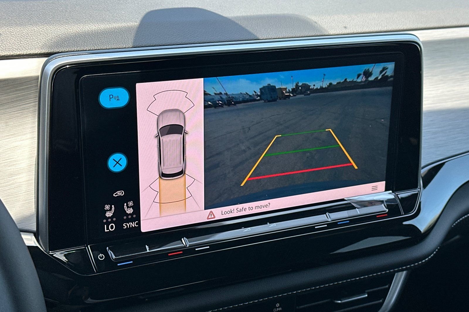 New 2026 Pure Gray Volkswagen 2.0T SE w/Technology image 19