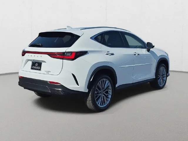 New 2026 Ultra White Lexus 350h Luxury image 5