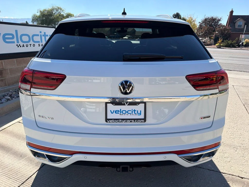Used 2021 White Volkswagen 3.6L V6 SEL Premium R-Line image 6