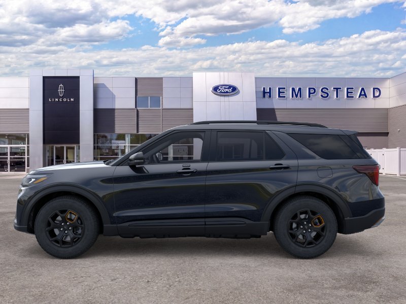 New 2026 Agate Black Metallic Ford Tremor® image 3