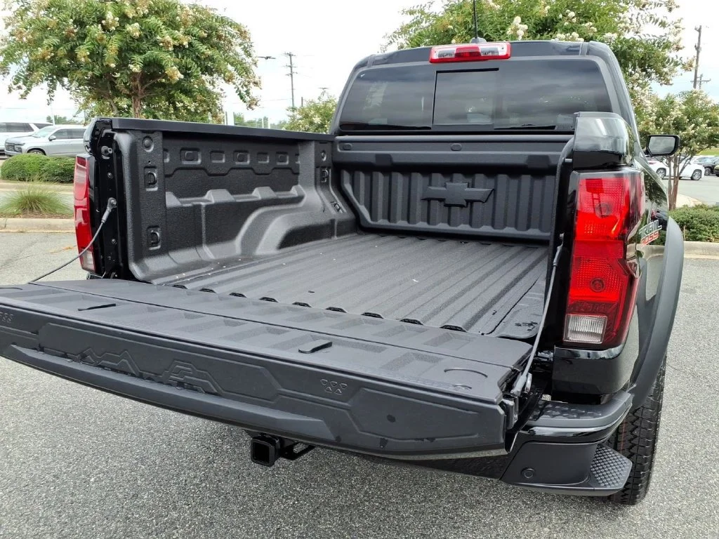 New 2026 Black Chevrolet Trail Boss image 30