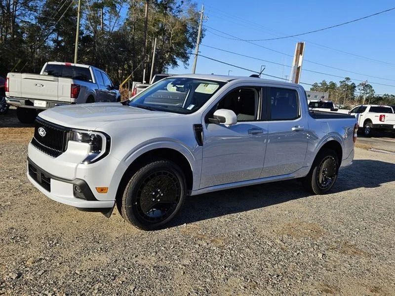 New 2026 Space White Metallic Ford Lobo™ image 3