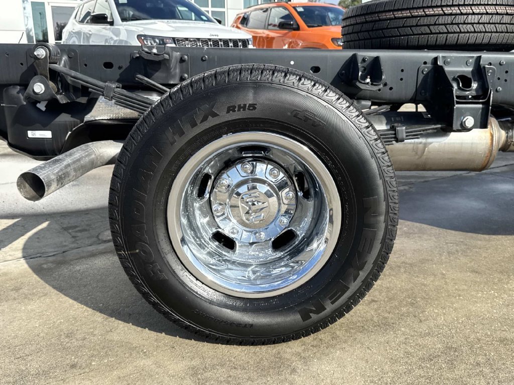2026 RAM 3500 Chassis Tradesman - Photo 16