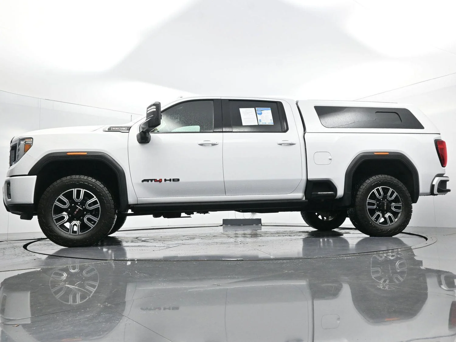 Used 2022 Summit White GMC AT4 image 50