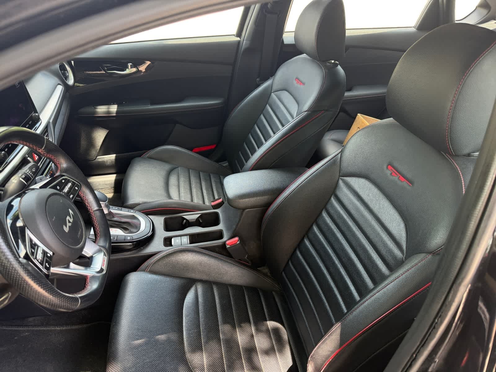 Certified Used 2022 Aurora Black Kia GT image 11