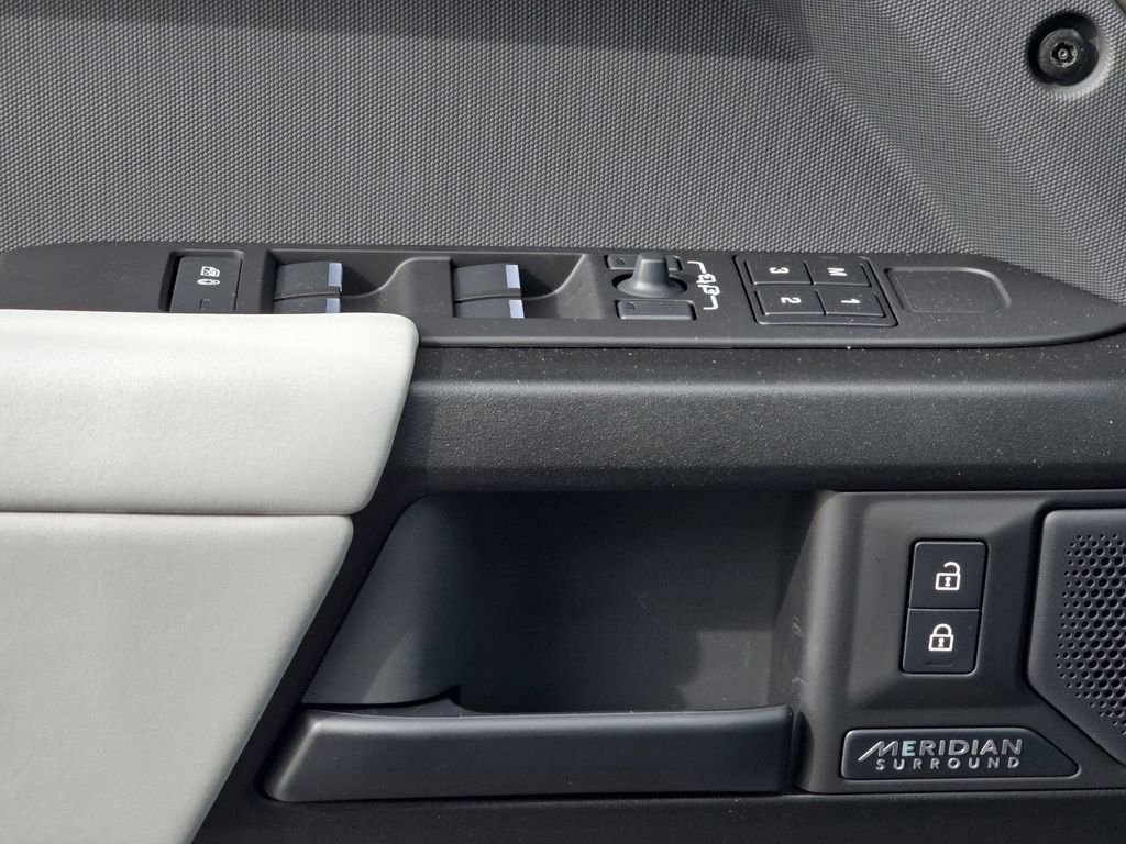 New 2026 Petra Copper LAND ROVER OCTA image 28