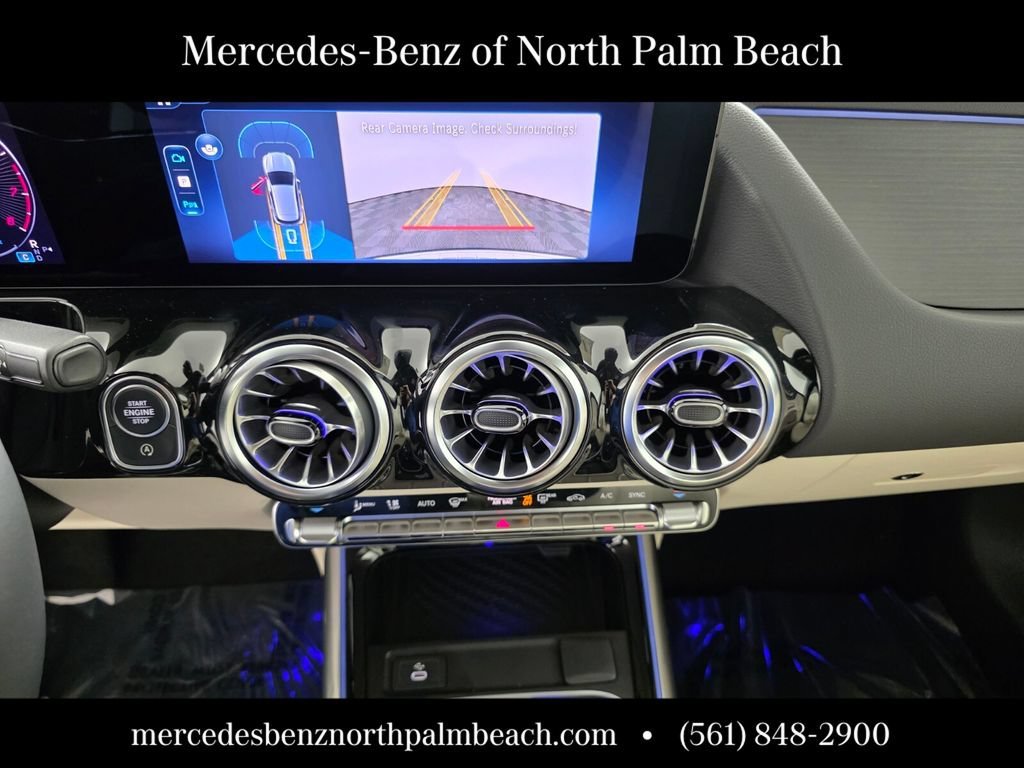 New 2026 Polar White Mercedes-Benz GLA 250 image 43