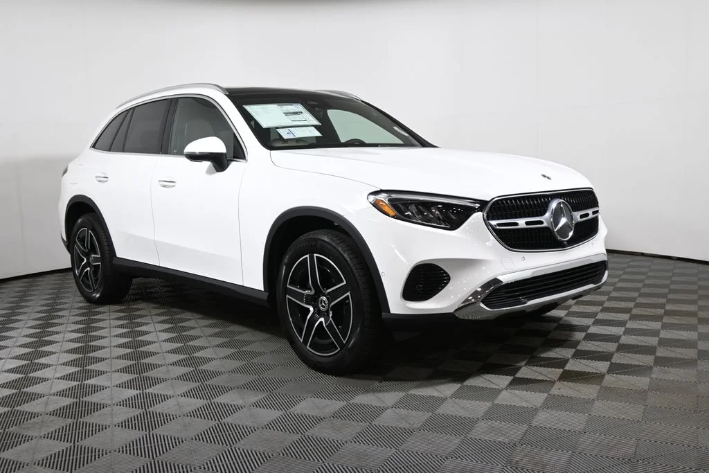 Used 2027 White Mercedes-Benz GLC 300 image 9