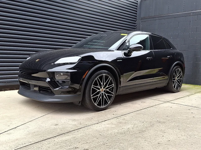 2025 Porsche Macan Electric