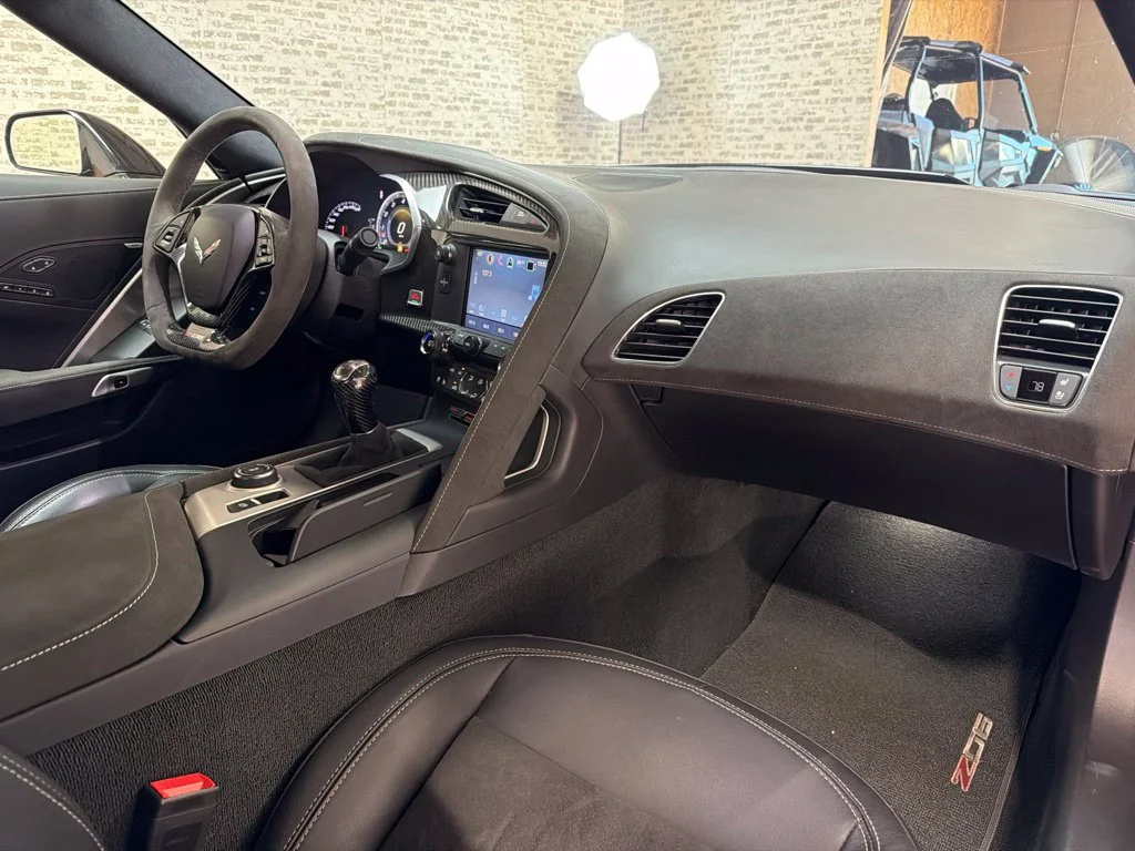 Used 2017 Black Chevrolet Z06 image 17