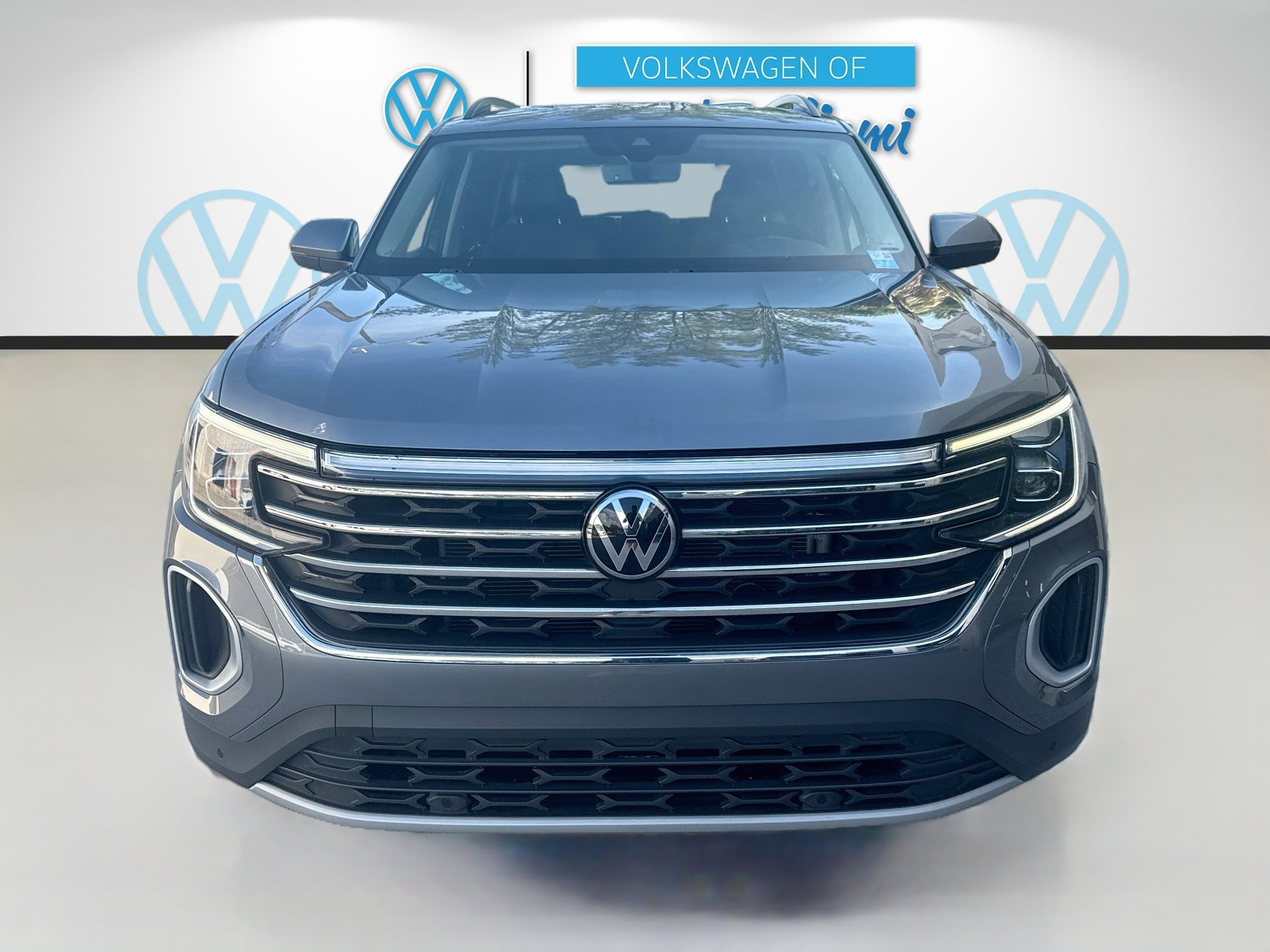 Certified Used 2024 Platinum Gray Metallic Volkswagen 2.0T SE w/Technology image 2