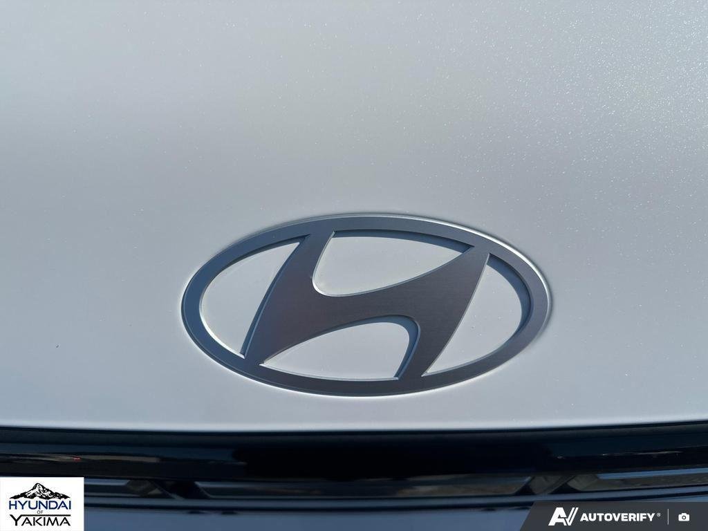 2026 Hyundai Santa Fe SE - Photo 10
