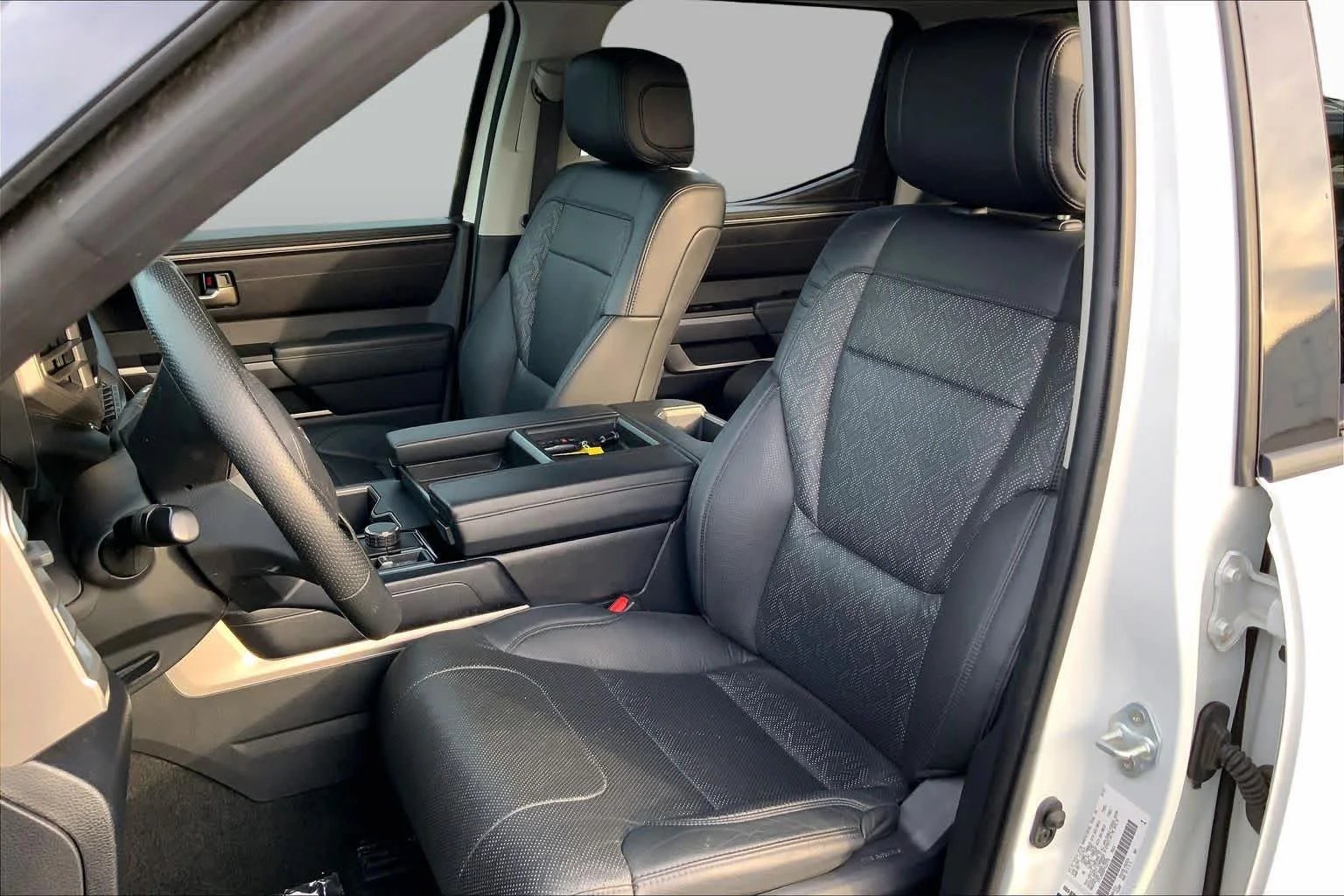 Used 2023 Ice Cap Toyota SR5 image 7