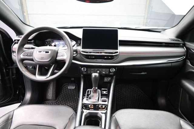 Used 2024 Black Jeep Trailhawk image 27