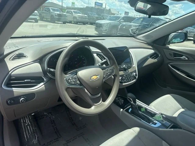 2025 Chevrolet Malibu 1LT - Photo 11