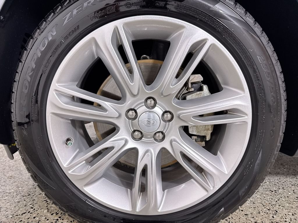 Certified Used 2025 Gray Land Rover S image 10