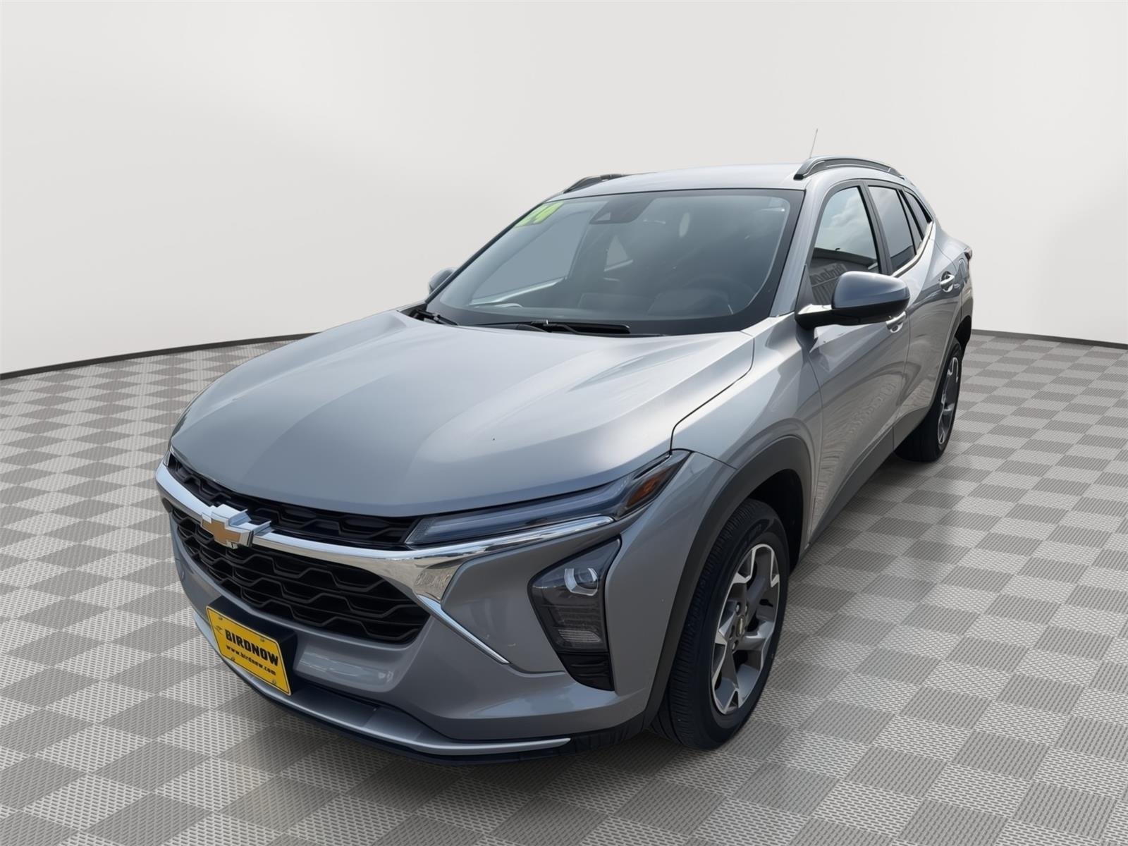 Used 2024 Chevrolet Trax LT with VIN KL77LHE2XRC051660 for sale in Monona, IA