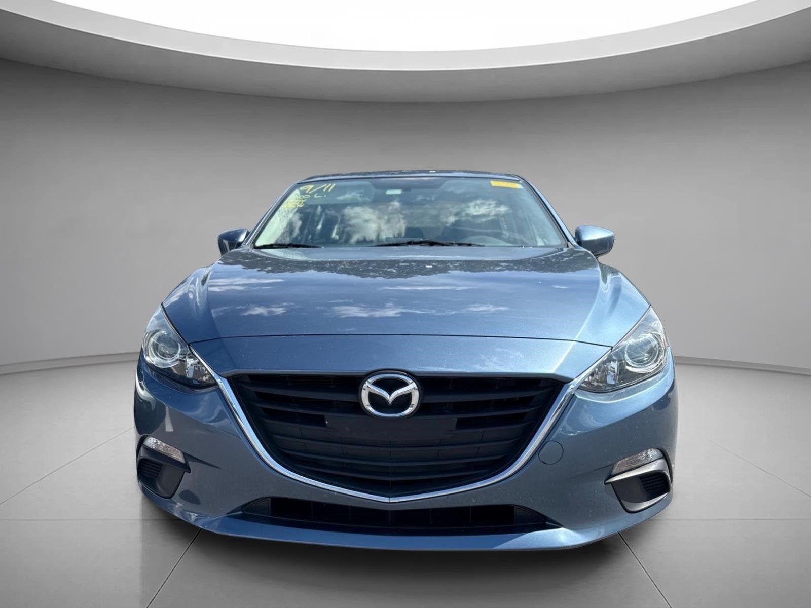 Used 2015 Blue Reflex Mica Mazda i Sport image 25