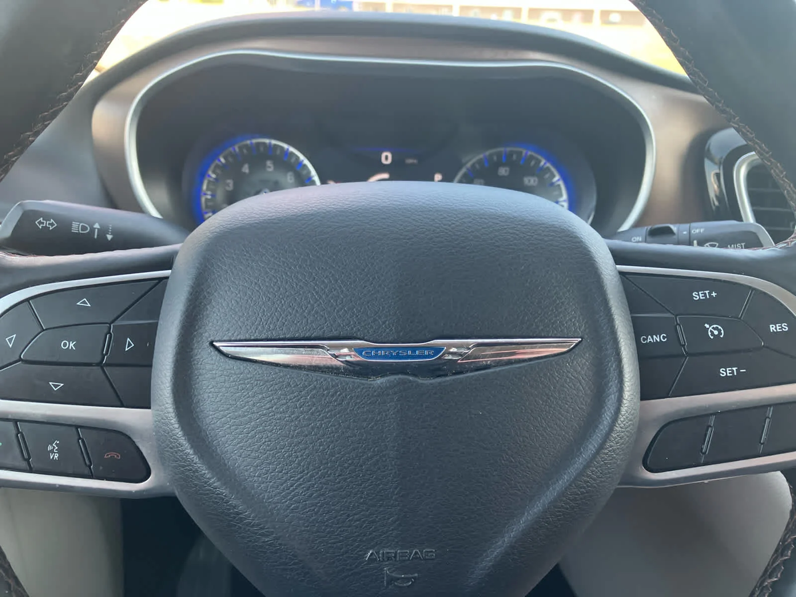 Used 2017 Dark Cordovan Pearlcoat Chrysler Touring-L Plus image 14