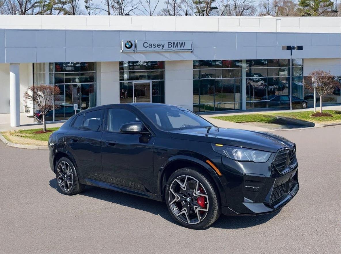 2026 BMW X2 M35i's photo