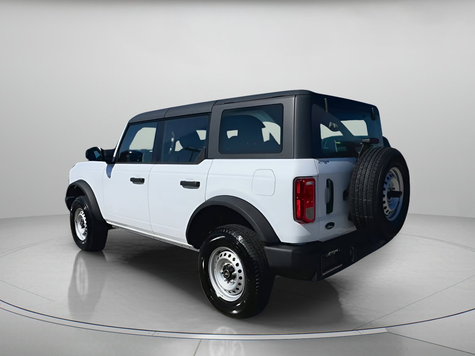 2025 Ford Bronco 4-Door Base - Photo 19